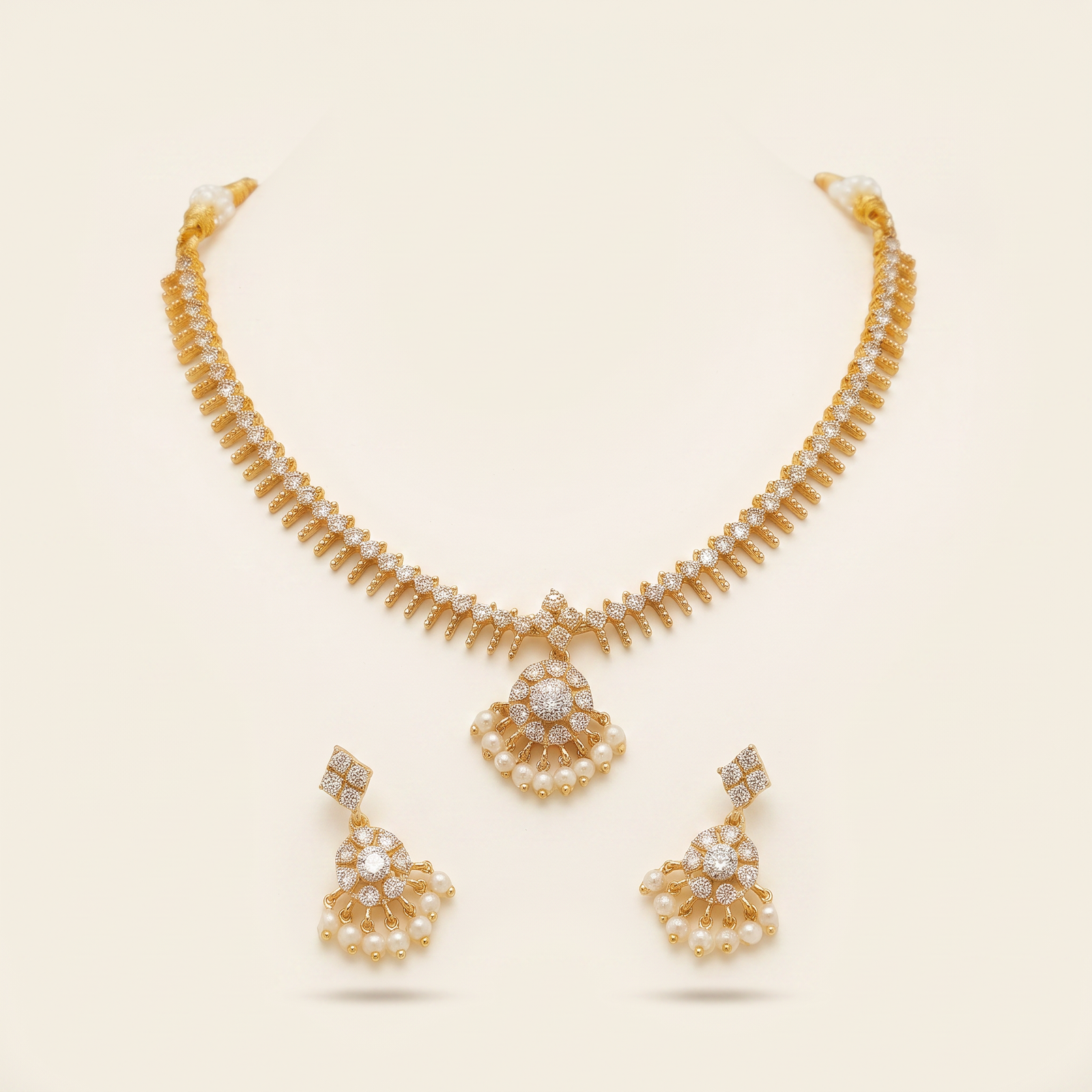 AD Minimal Necklace Gold Metal, Backside-Rope & chain - Image 5